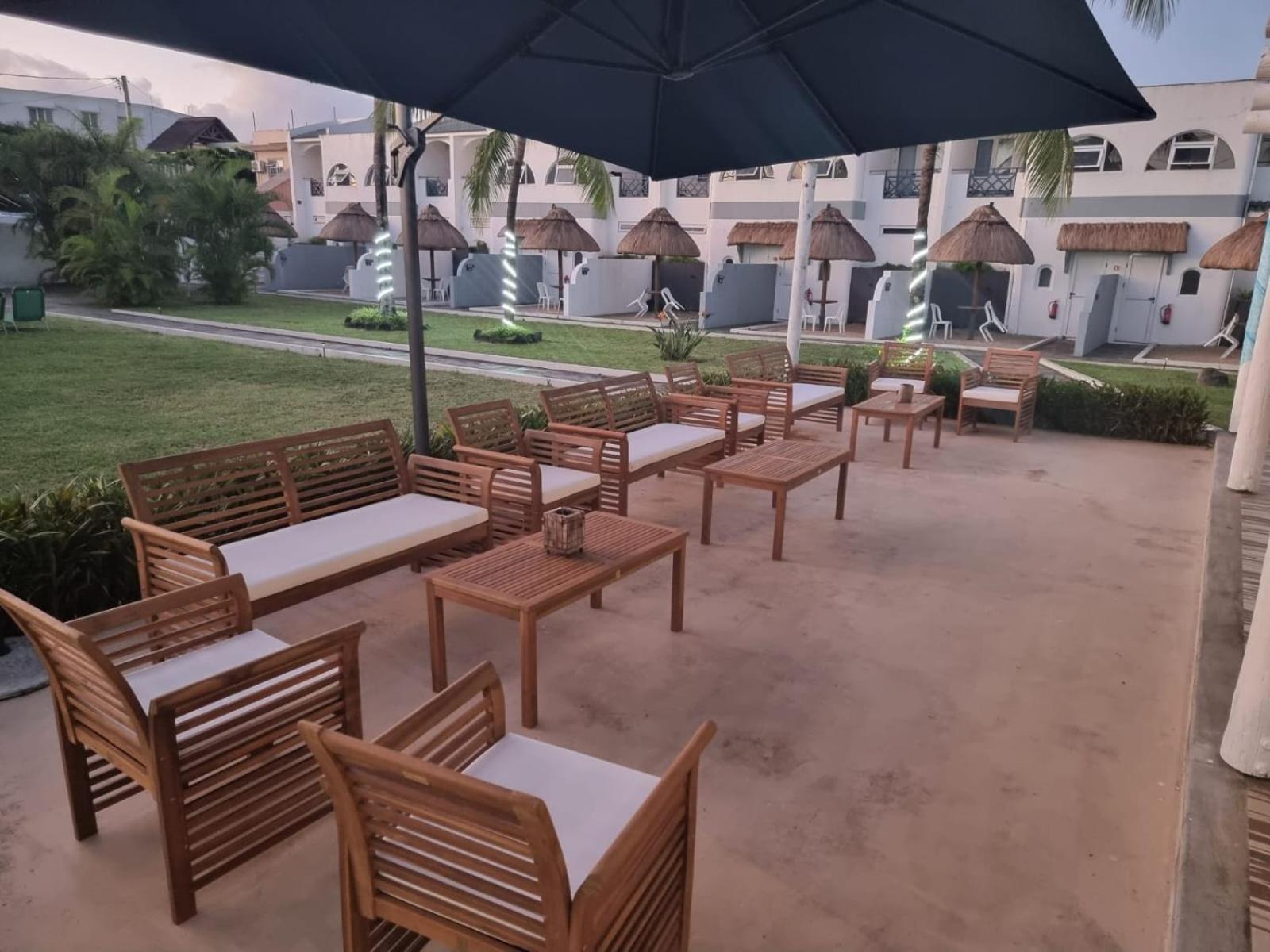 Stella Rina "Adults Only" Bed & Breakfast Grand Baie Bagian luar foto