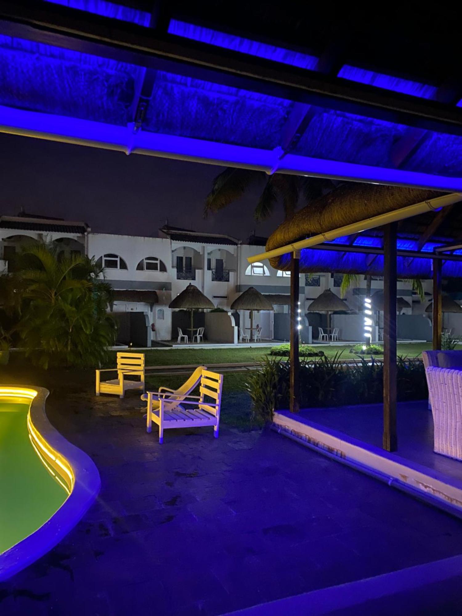 Stella Rina "Adults Only" Bed & Breakfast Grand Baie Bagian luar foto
