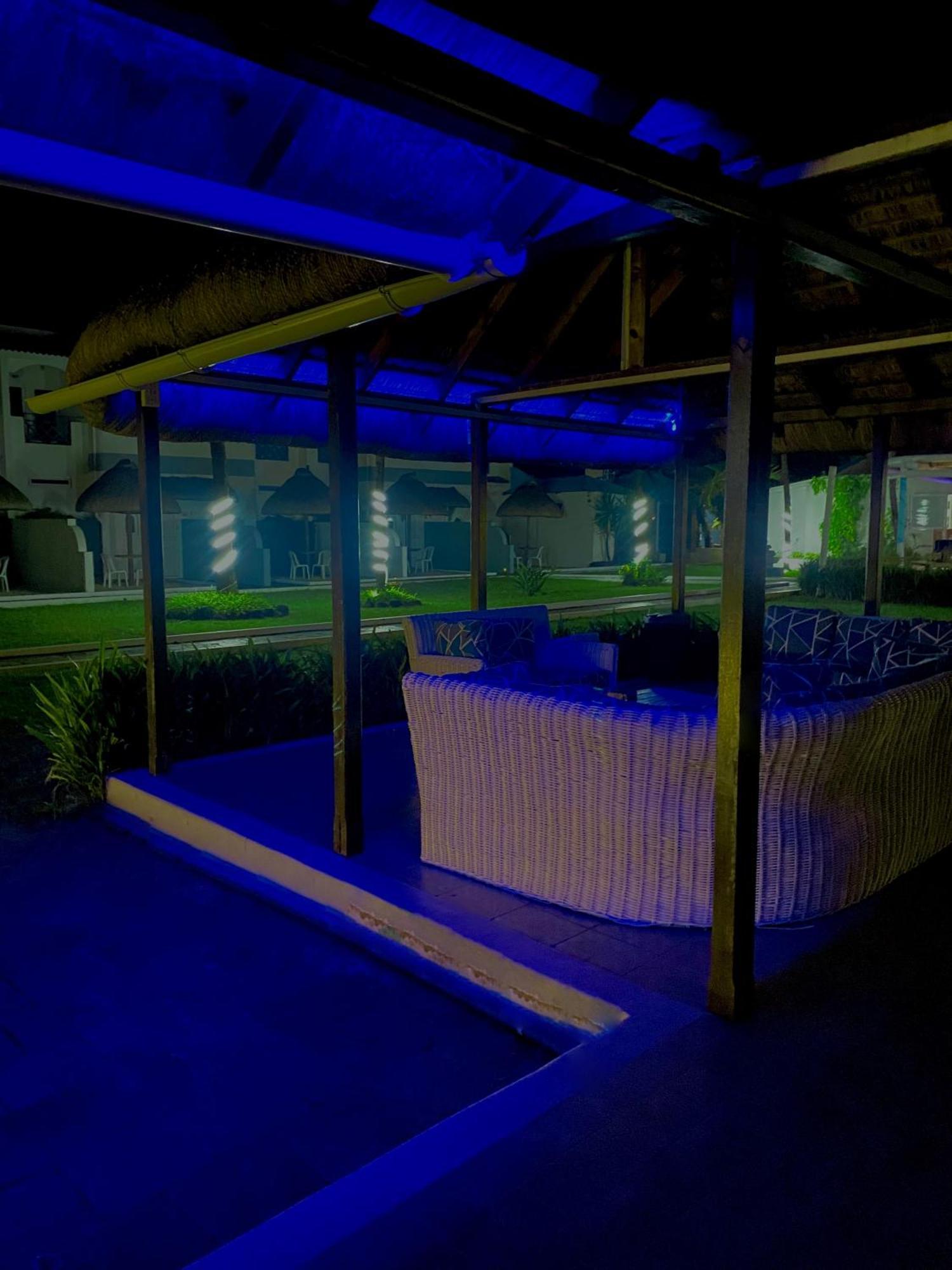Stella Rina "Adults Only" Bed & Breakfast Grand Baie Bagian luar foto