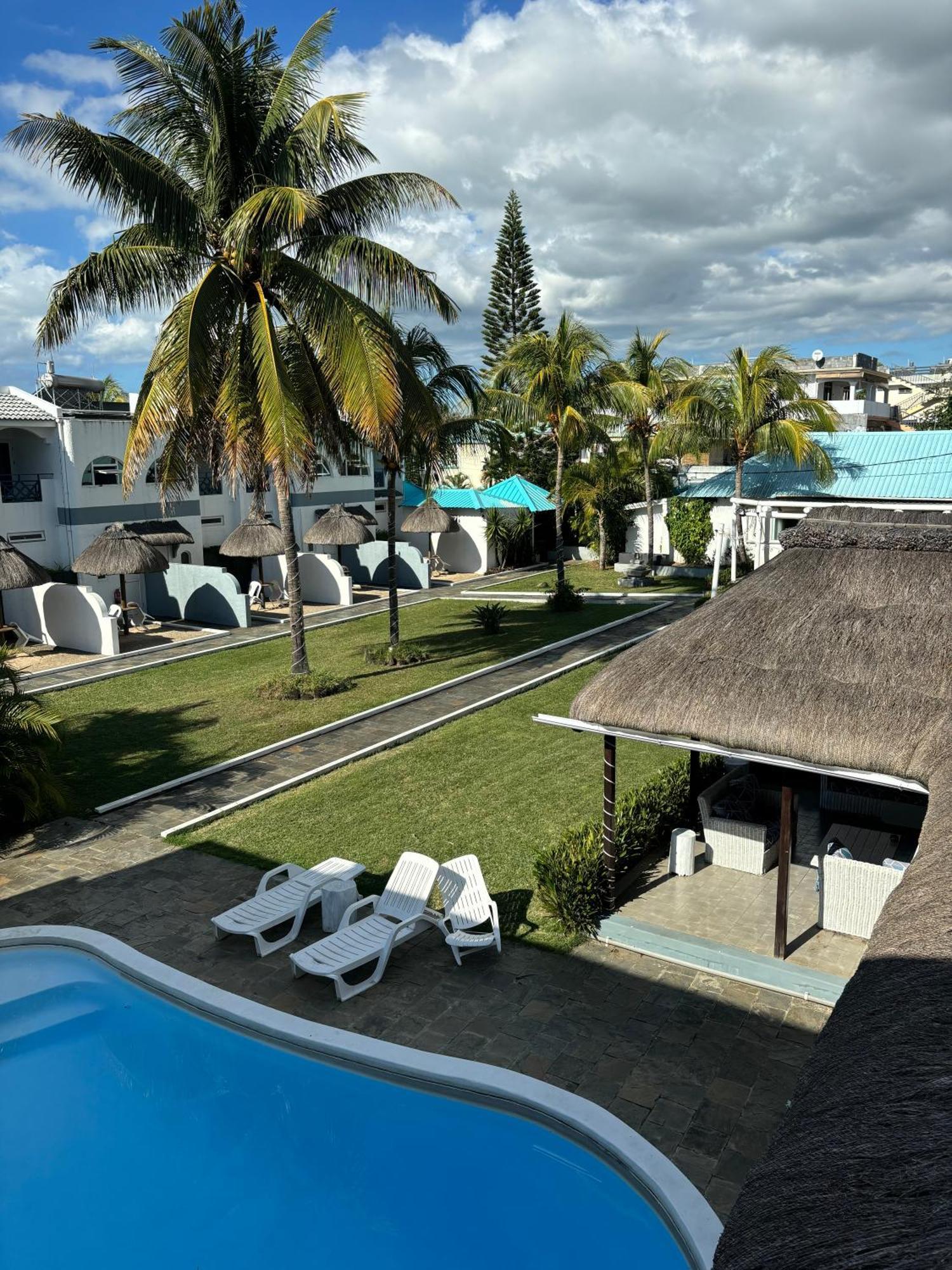 Stella Rina "Adults Only" Bed & Breakfast Grand Baie Bagian luar foto