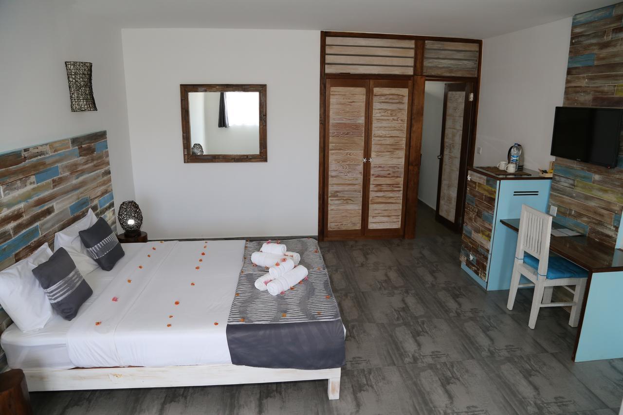 Stella Rina "Adults Only" Bed & Breakfast Grand Baie Bagian luar foto