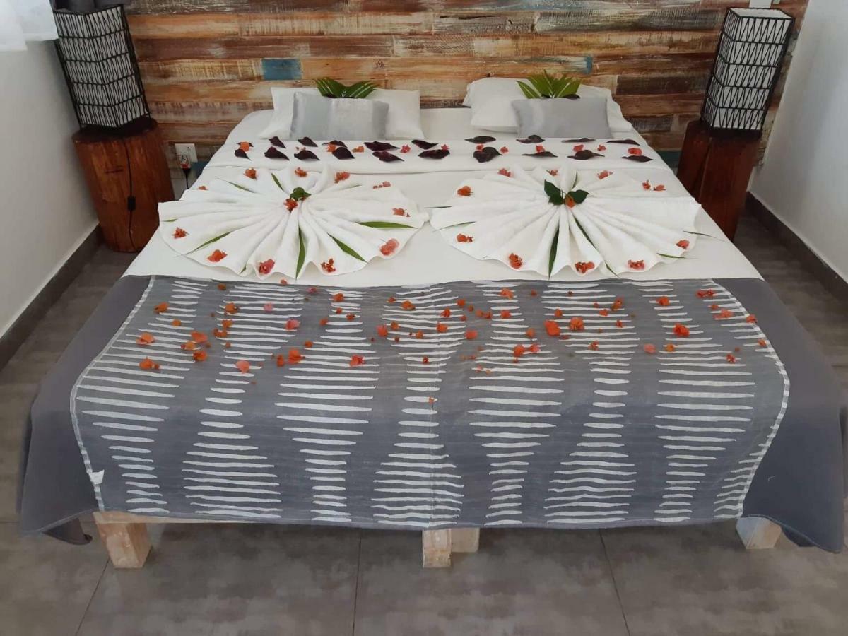Stella Rina "Adults Only" Bed & Breakfast Grand Baie Bagian luar foto