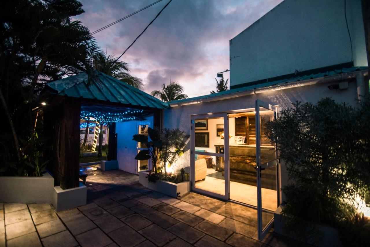 Stella Rina "Adults Only" Bed & Breakfast Grand Baie Bagian luar foto